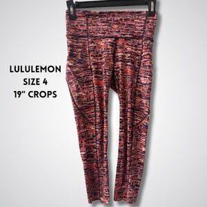 LULULEMON Crop Leggings Size 4 - 19" Inseam 🌟
